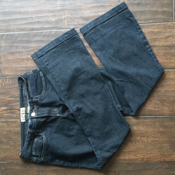Hybrid & company Denim - Hybrid & Company Dark Wash Bootcut Jeans - Junior's 9